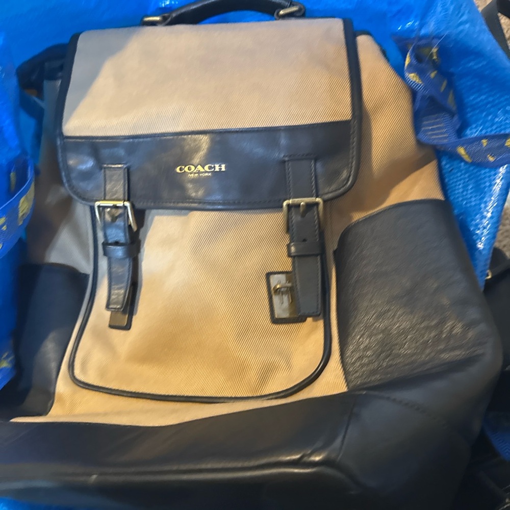 Coach Essex Canvas Women’s Backpack - Picture 2 of 2